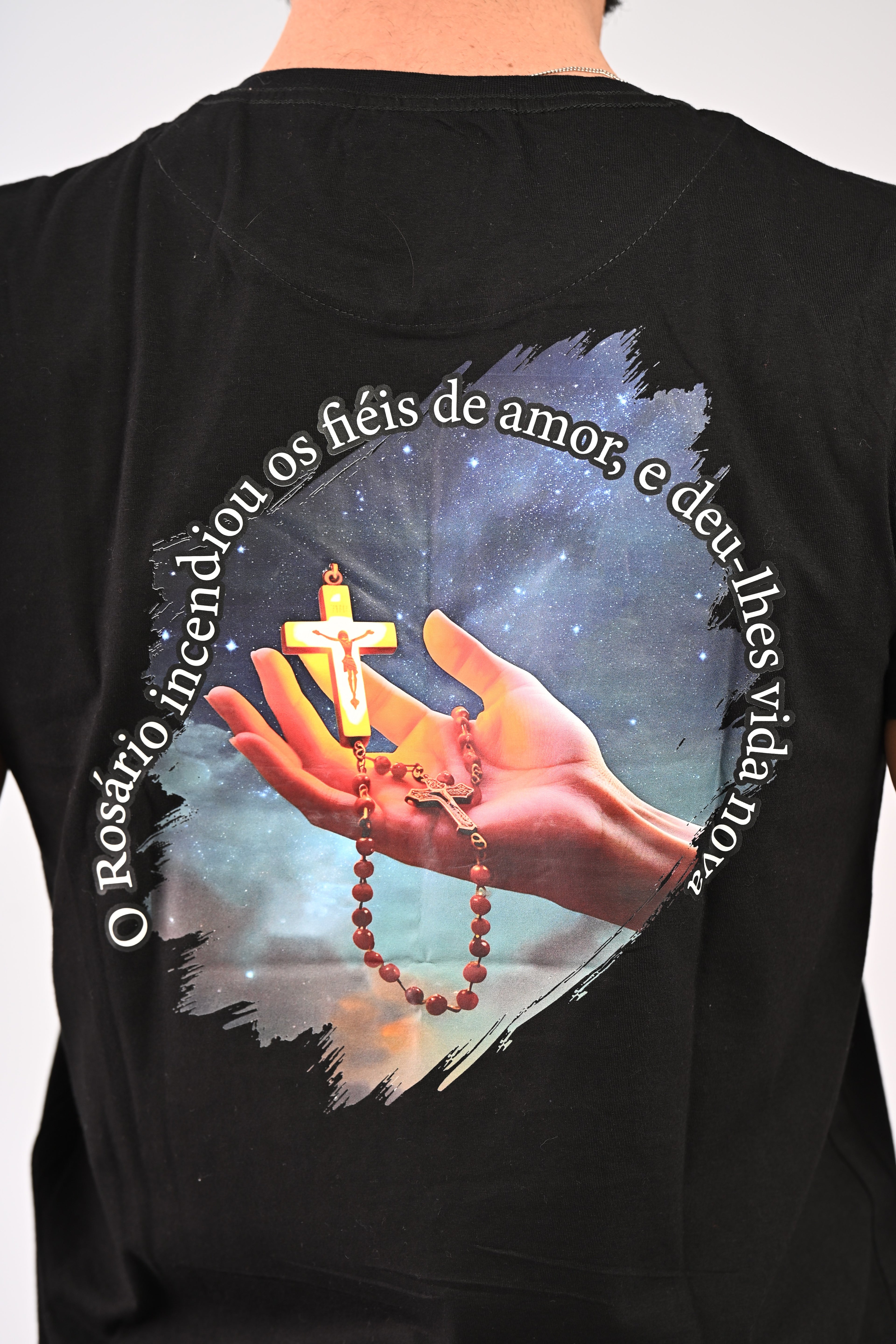 Camiseta Rosário Incendiou - Preta
